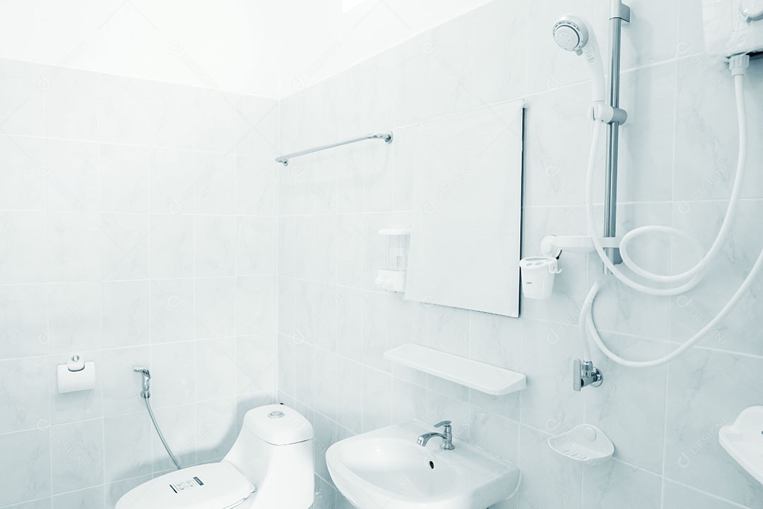 Decoração e instalação de equipamentos de banheiro são perfeitamente e lindamente.