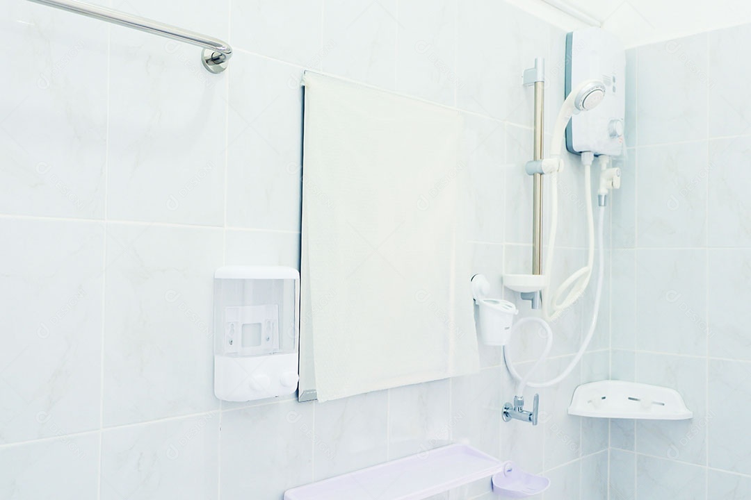 Decoração e instalação de equipamentos de banheiro são perfeitamente e lindamente.