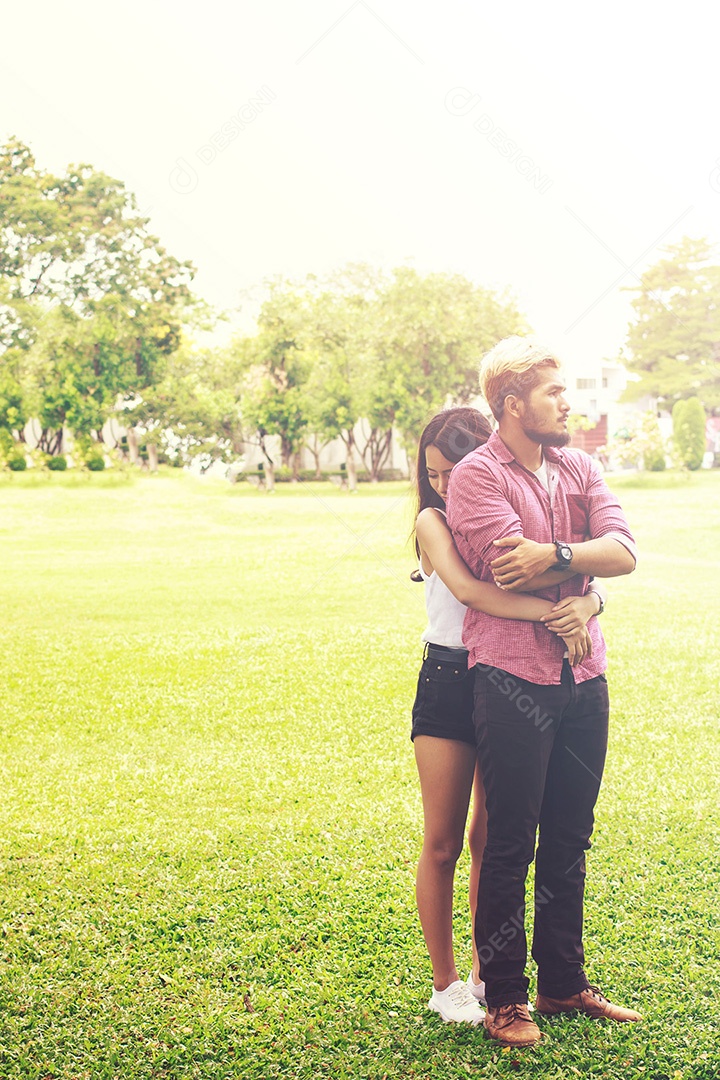 Dificuldades de relacionamento do casal de jovens