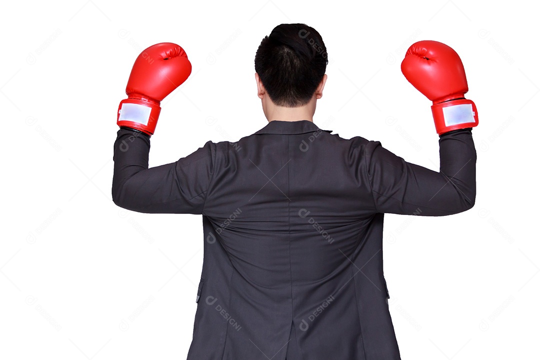 Empresário de visão traseira com luvas de boxe em fundo branco