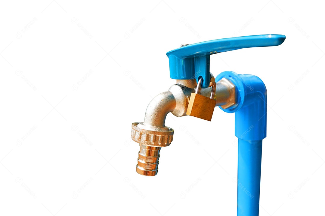 A torneira externa é instalada perto da parede e feita de latão