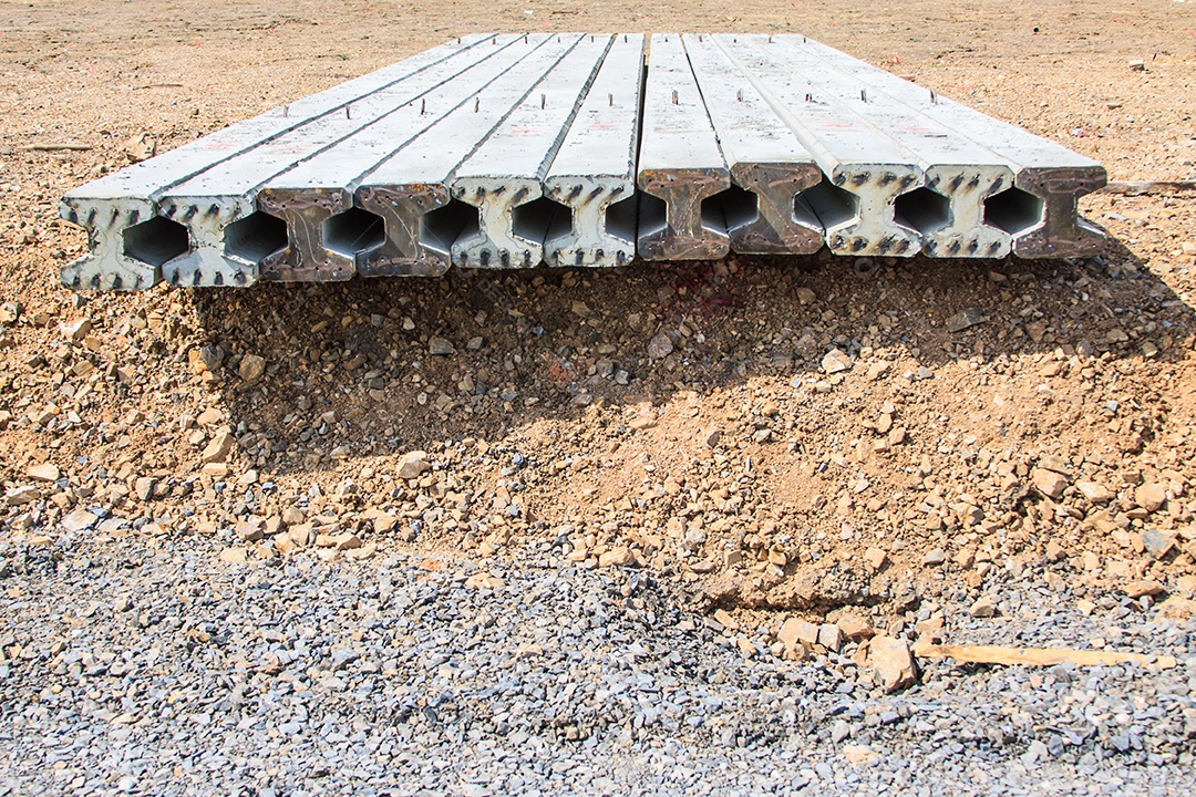 Estaca de concreto no canteiro de obras, estacas de concreto acabadas
