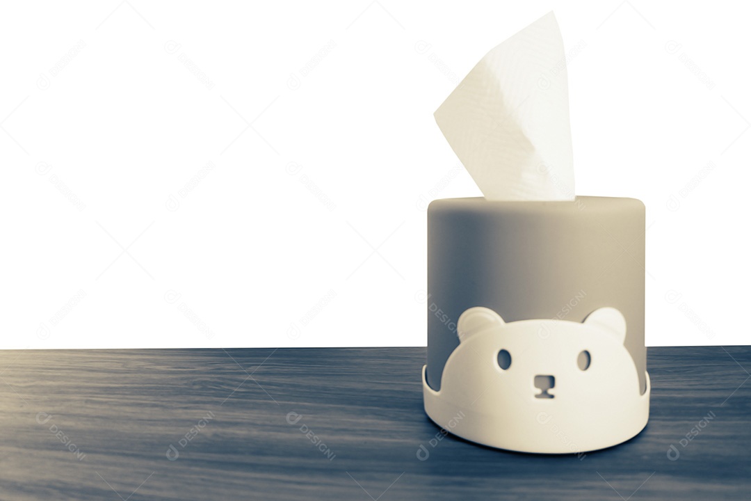 Linda caixa de papel de seda de boneca de urso na mesa de madeira