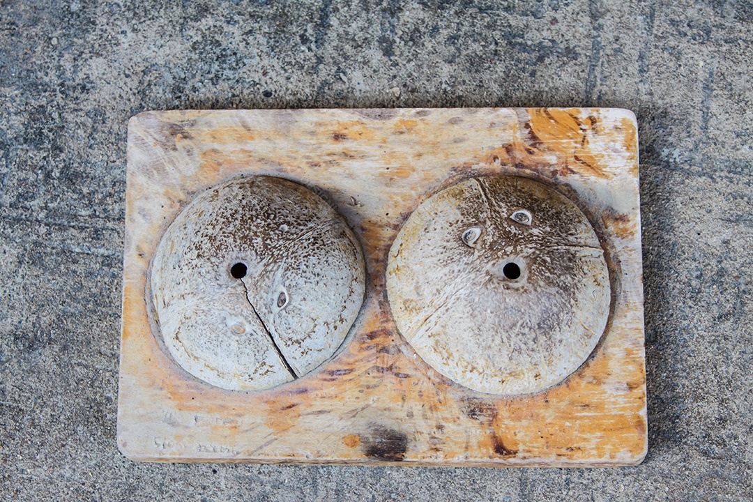 Cascas de coco para massagem nos pés na Tailândia