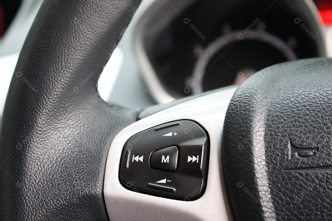 Botões do volante do carro