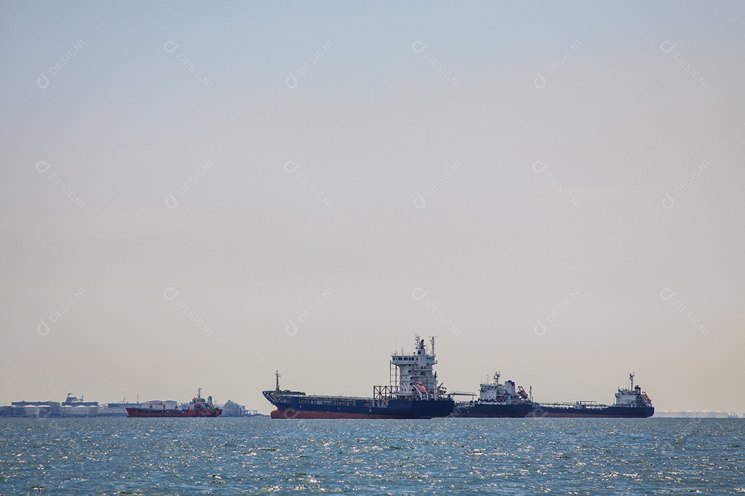 Porto marítimo de carga