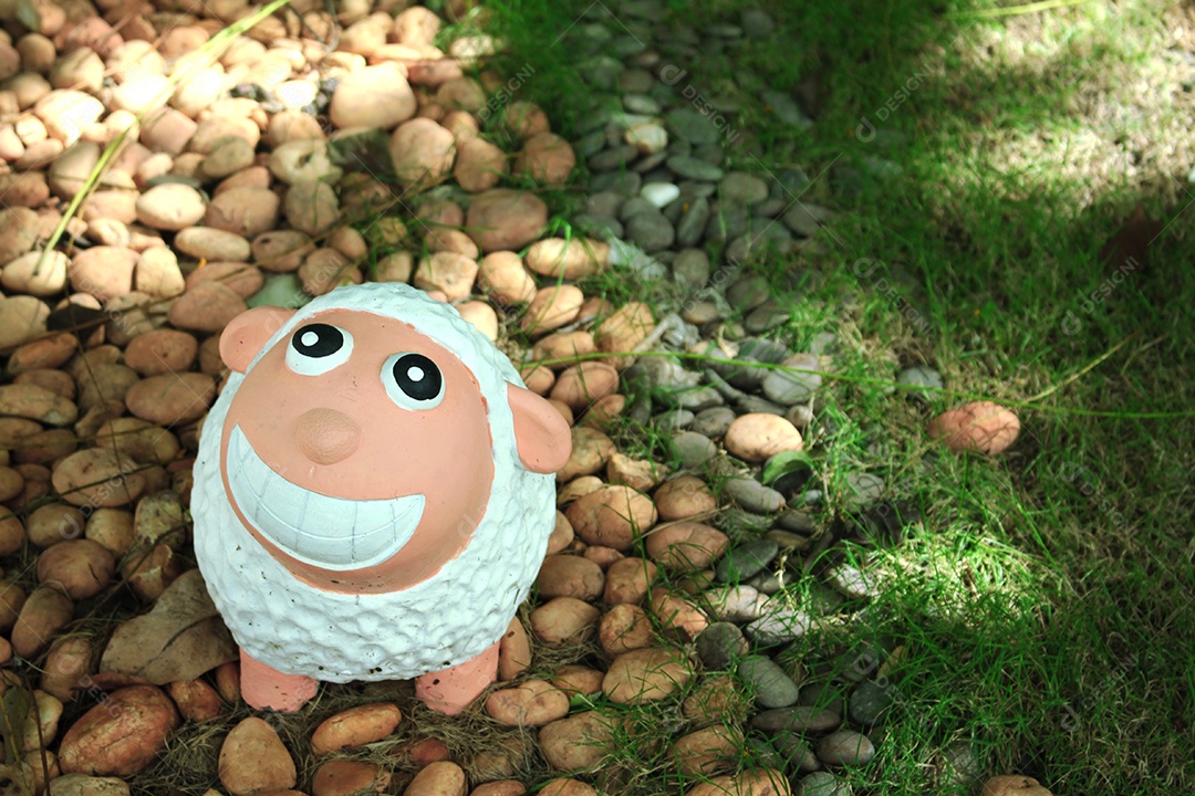 Ovelha decoração de jardim