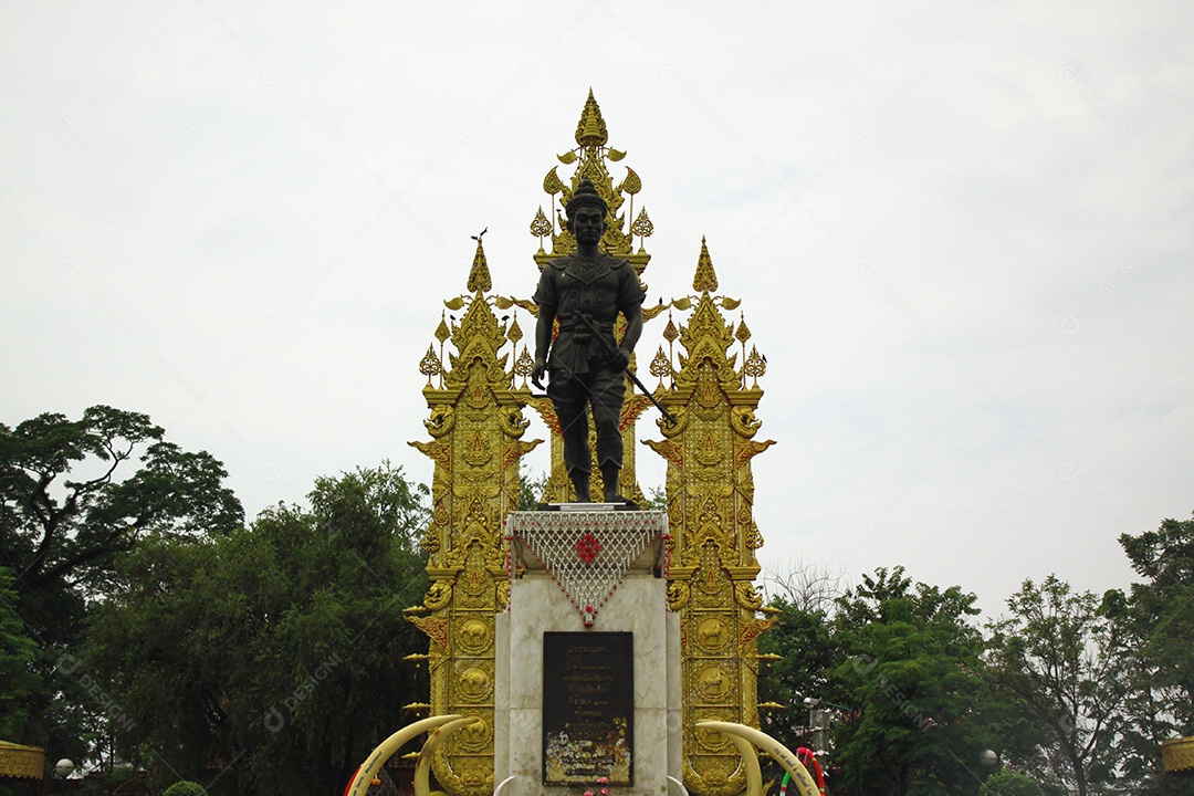 Estátua de King Mangrai Monument