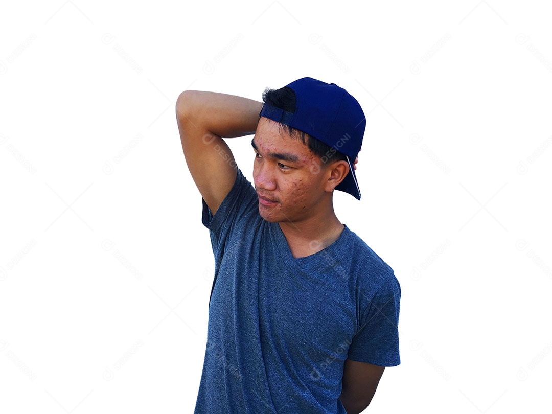 Menino jovem usando boné