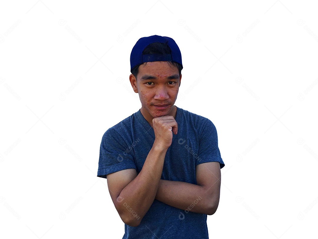 Menino jovem usando boné