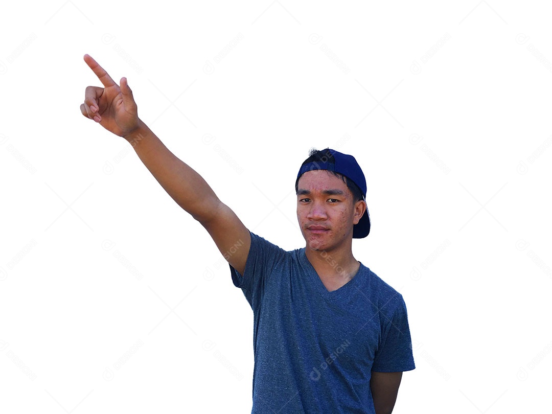 Menino jovem usando boné