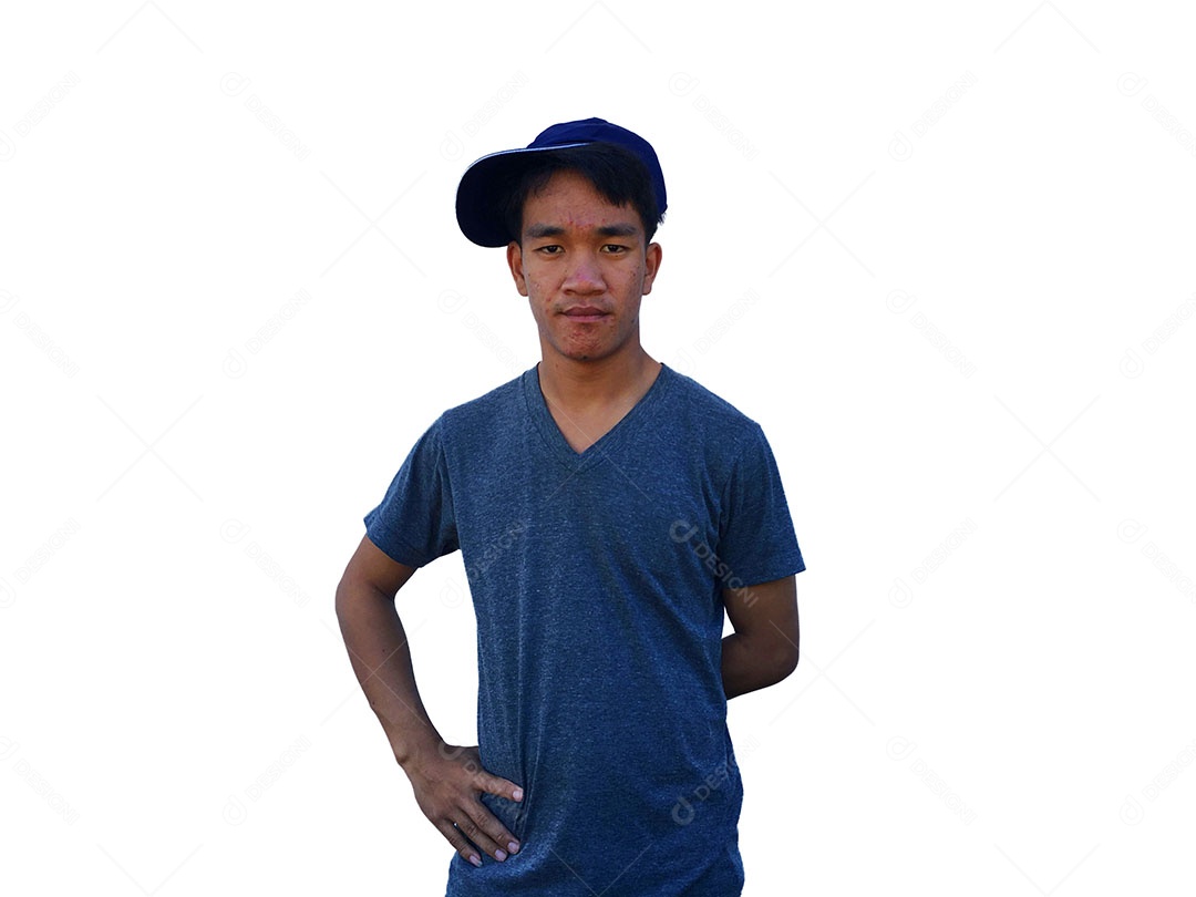 Menino jovem usando boné