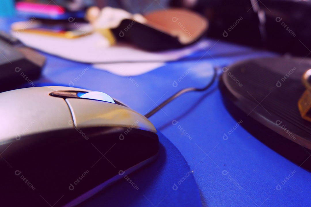 Mouse para uso com computador de trabalho