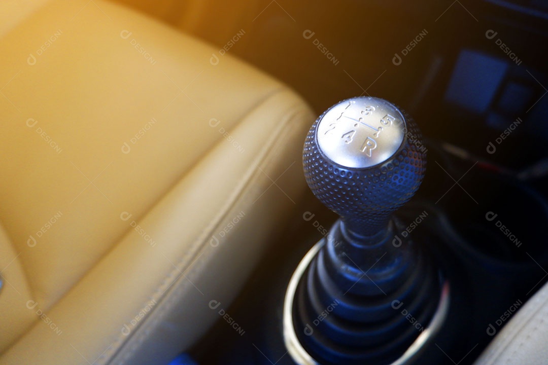 Câmbio de marcha de um carro