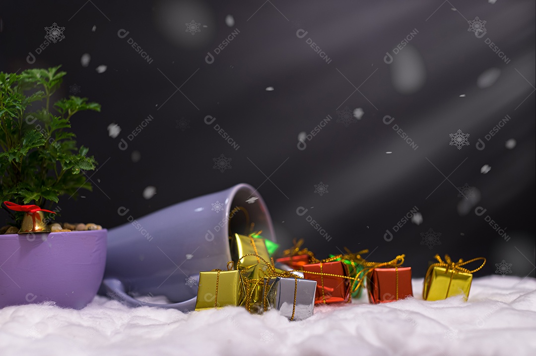 Fundo de noite de neve de caixa de presente de feliz natal