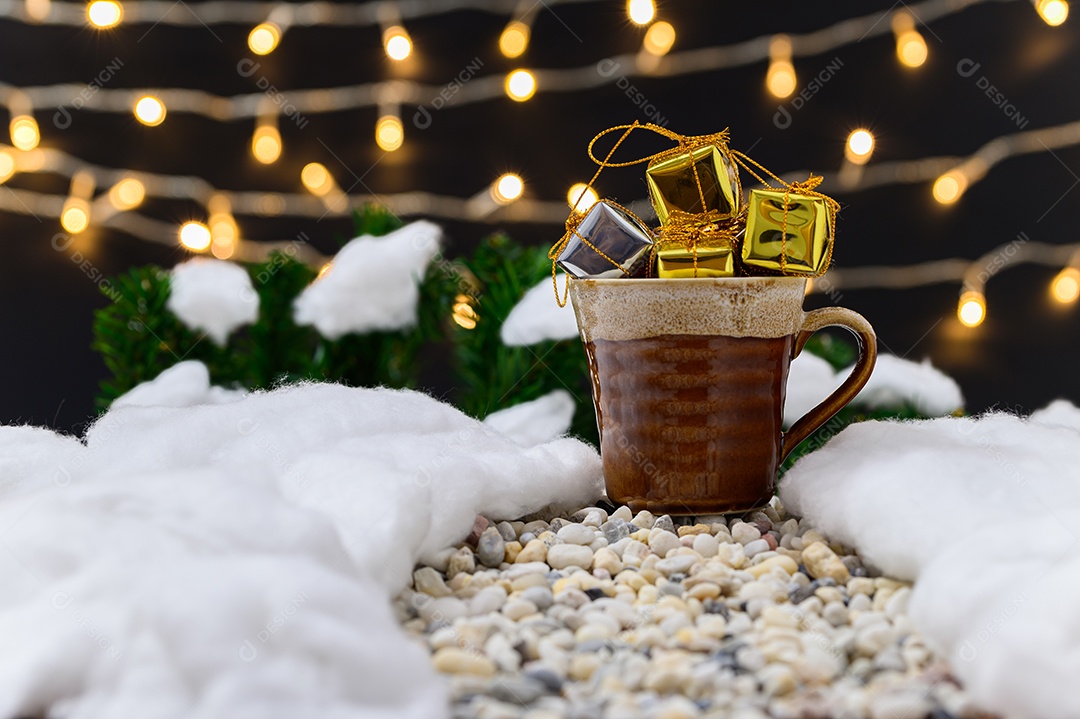 Fundo de noite de neve de caixa de presente de feliz natal