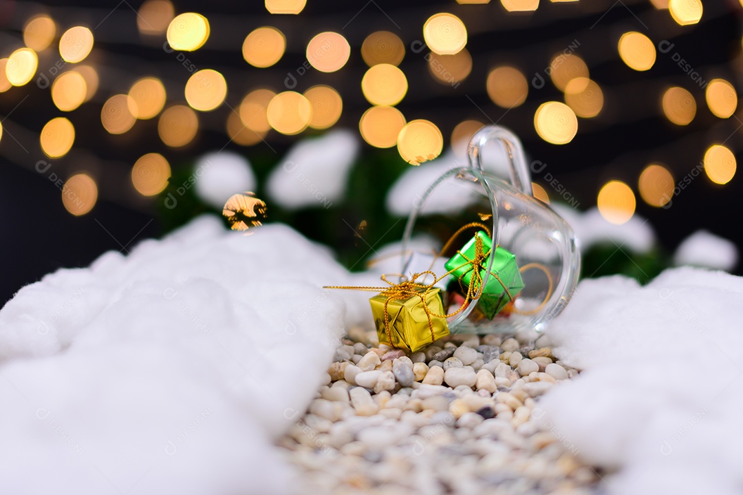 Fundo de noite de neve de caixa de presente de feliz natal