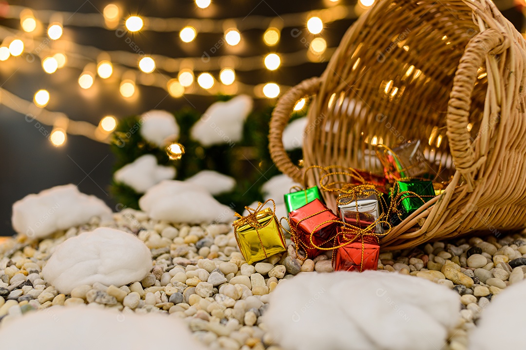 Fundo de noite de neve de caixa de presente de feliz natal