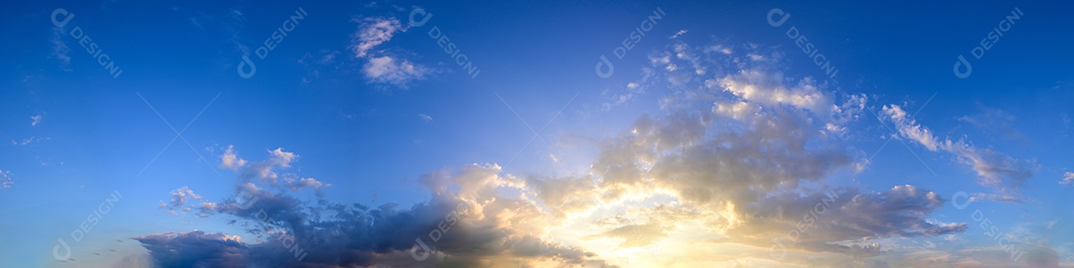 Céu e nuvens à noite
