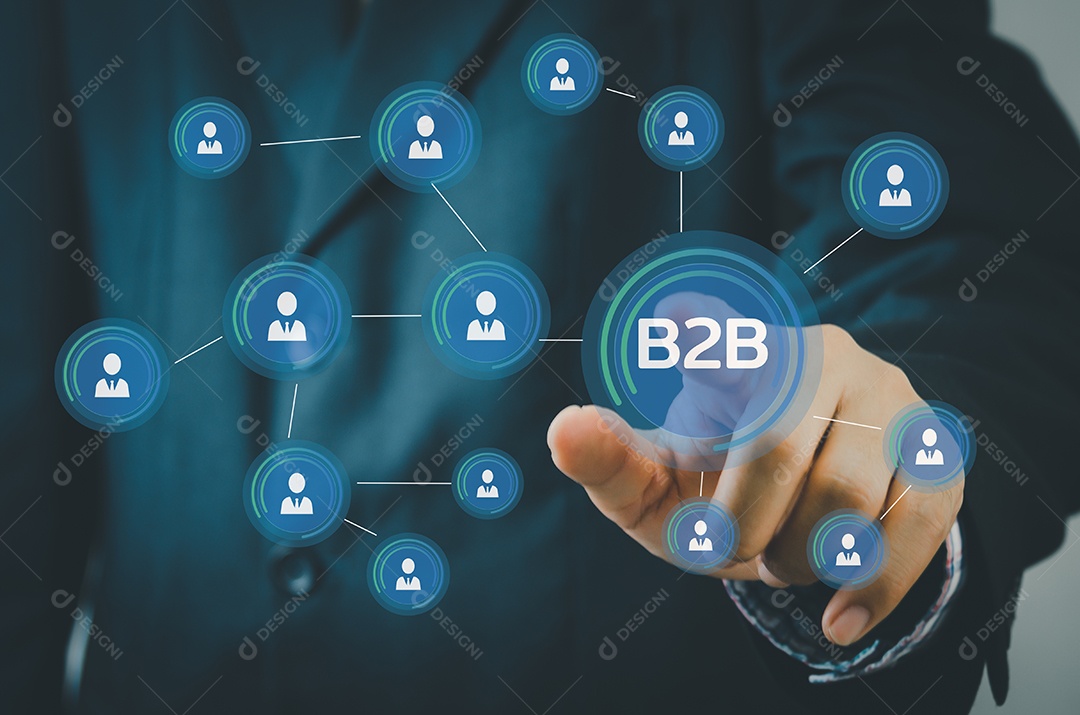 Empresário tocando no ícone de tela virtual B2B Business ícones e símbolos. Conceito de Marketing de tecnologia de comércio.
