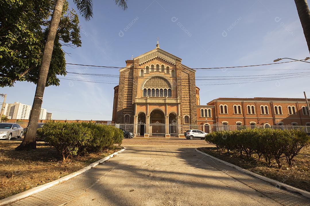 Foto da igreja de Santo Antônio localizada em ribeirão preto