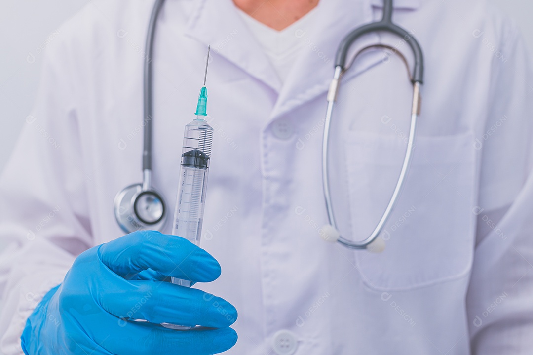 Cientistas estão experimentando uma vacina contra germes.