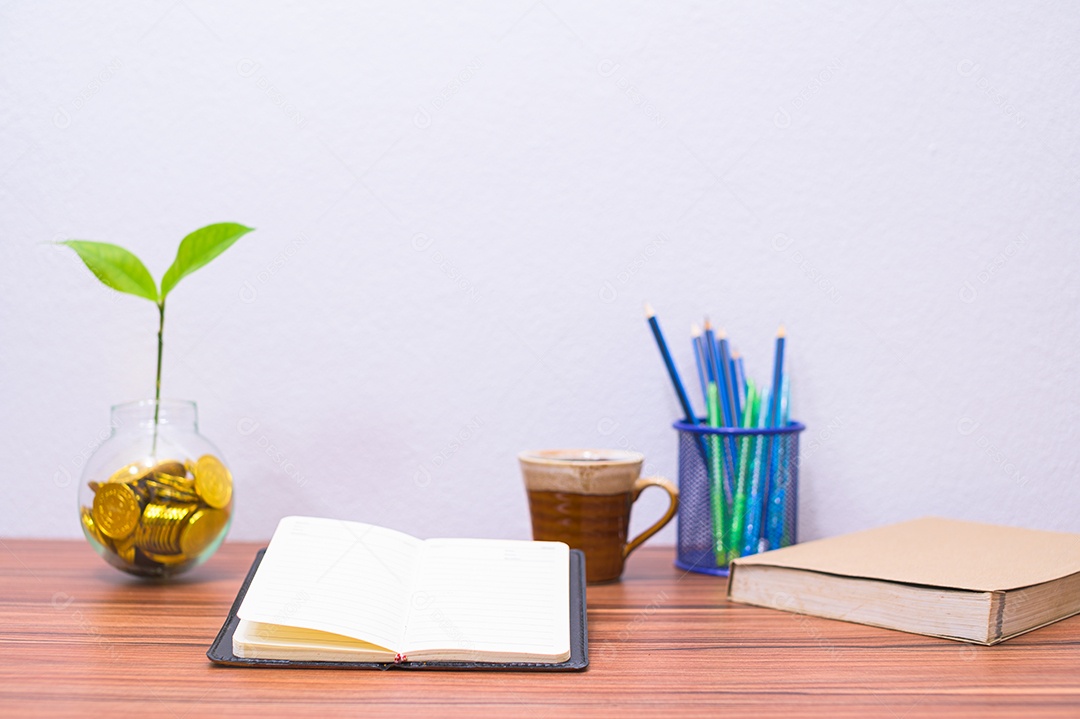 Conceito de notebook de renda de crescimento de negócios