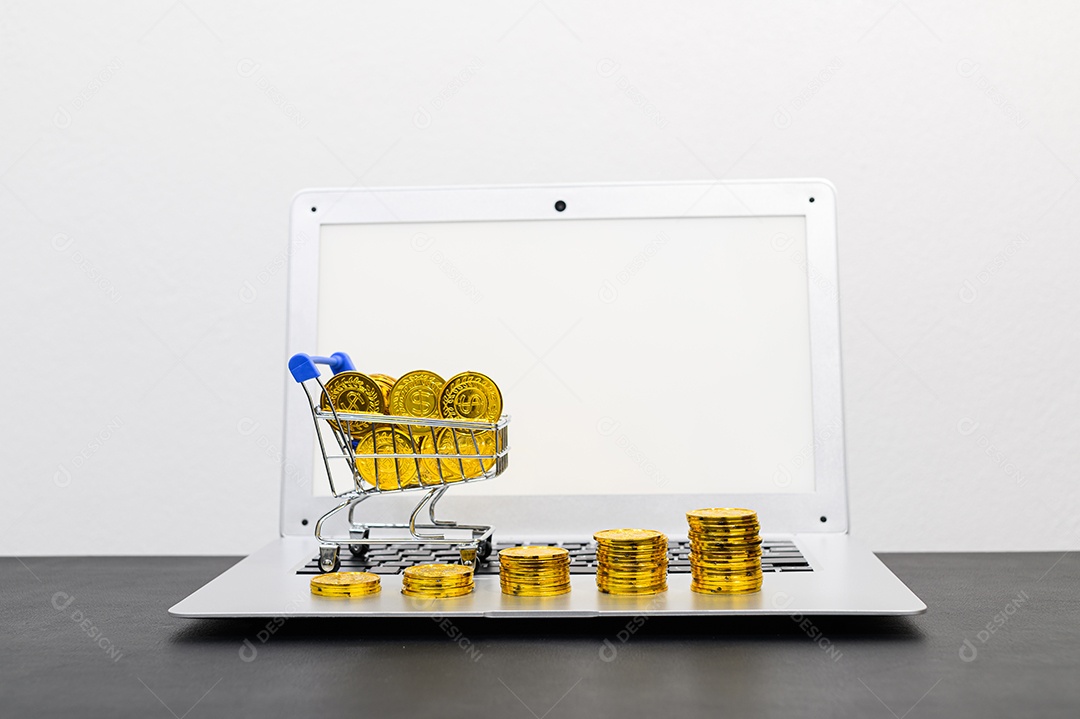 Conceito de crescimento financeiro em um negócio empilhado na mesa do escritório