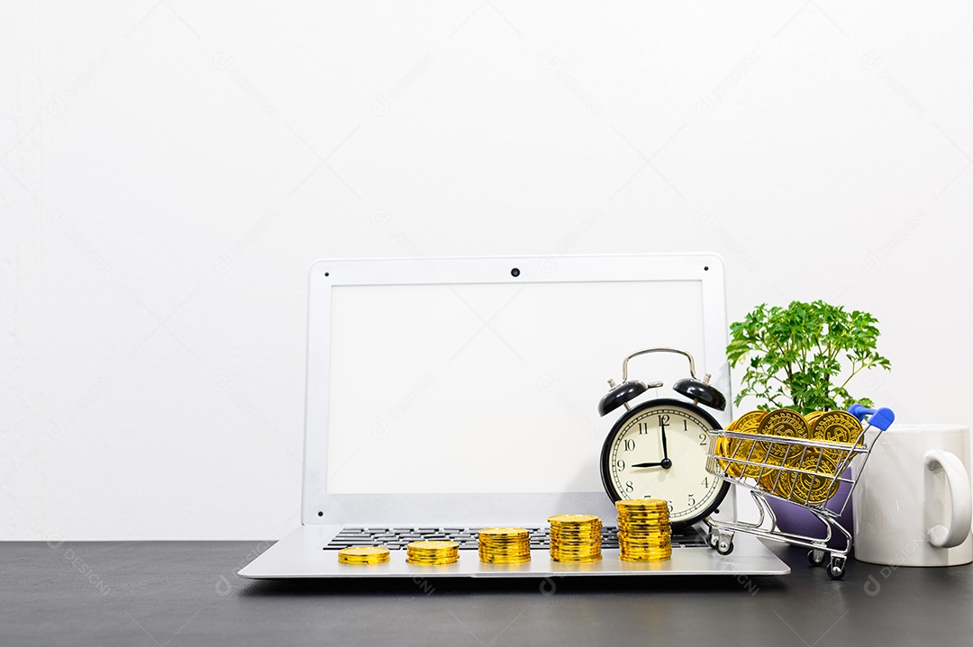 Conceito de crescimento financeiro em um negócio empilhado na mesa do escritório