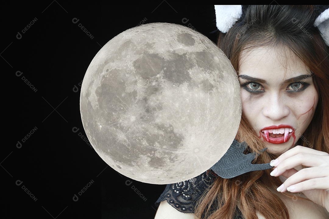 Dupla exposição bela jovem como vampiro sexy - dia das bruxas