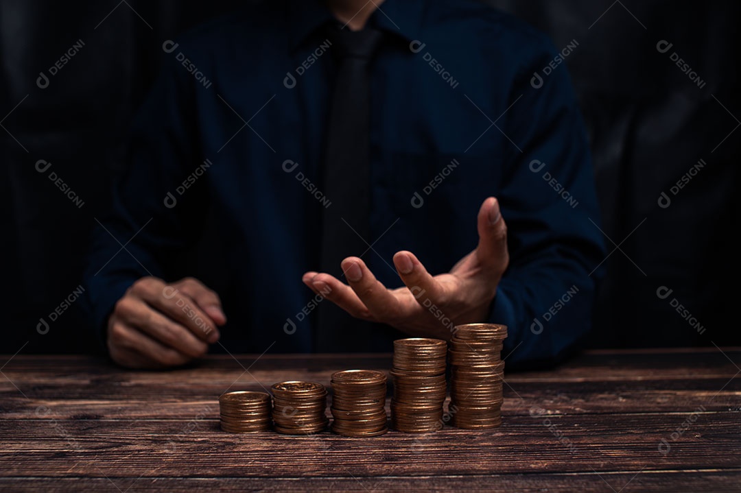 Conceito de crescimento, progresso ou sucesso do negócio. Empresário ou comerciante