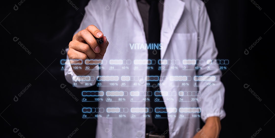 Doutor que mostra a informação do tratamento