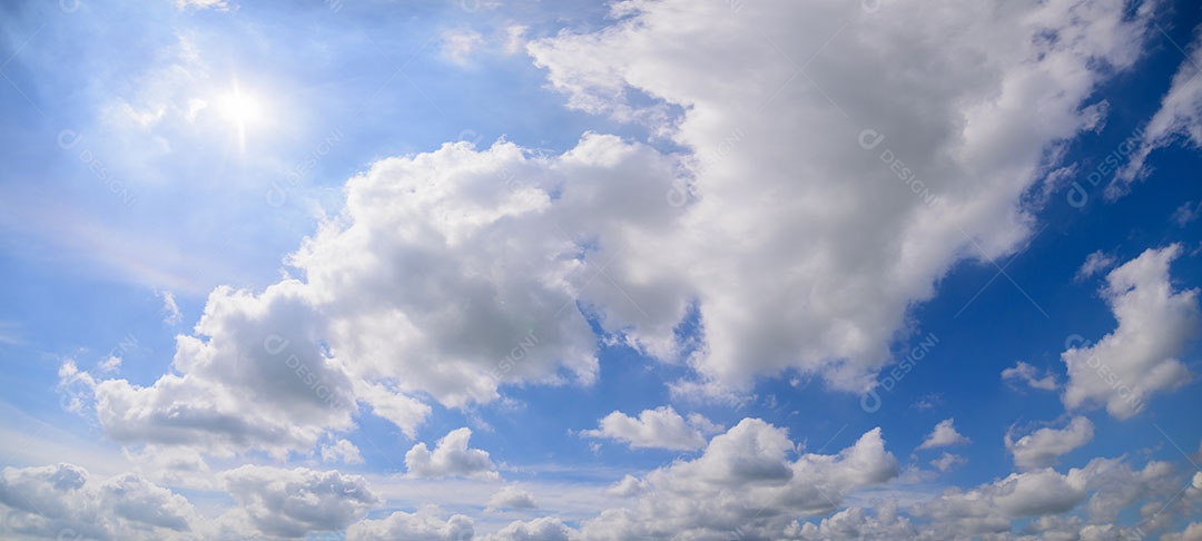 Céu nublado durante o dia