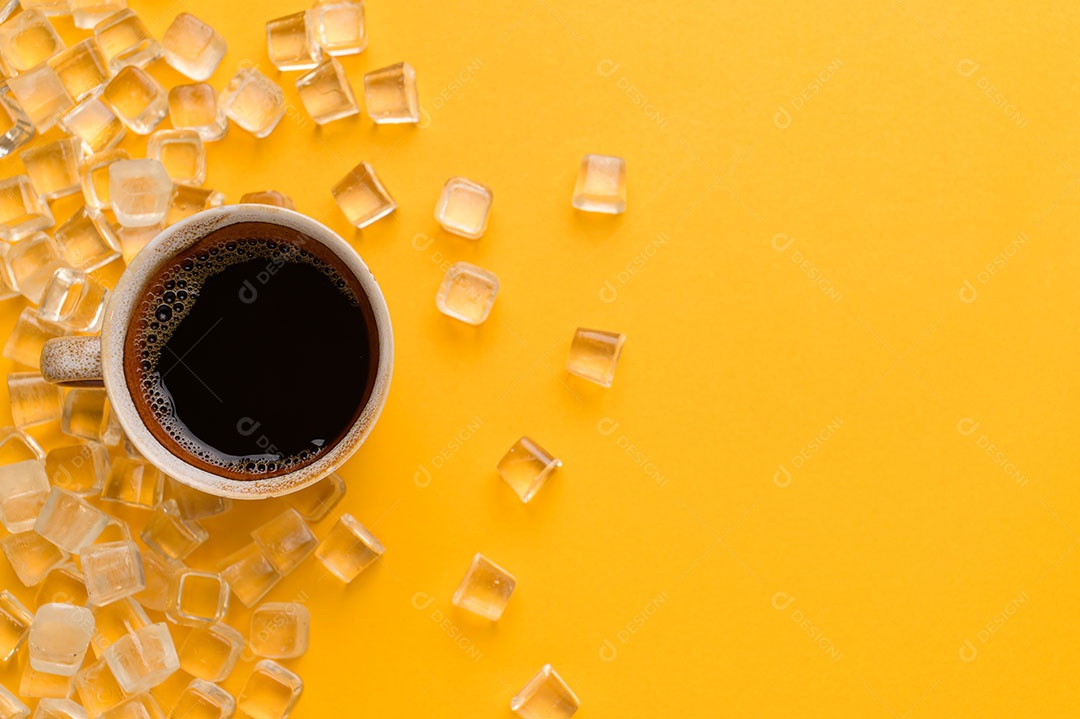 Adoro tomar café para aumentar a energia