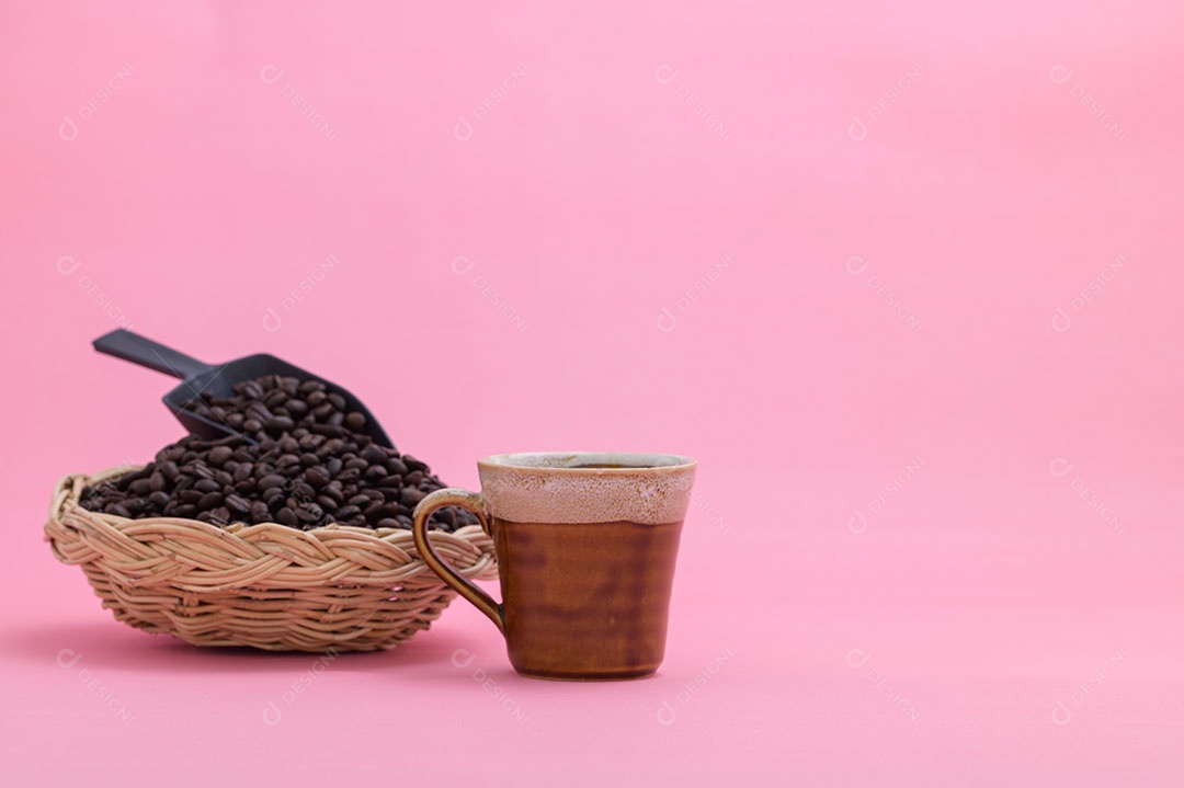 Adoro tomar café para aumentar a energia