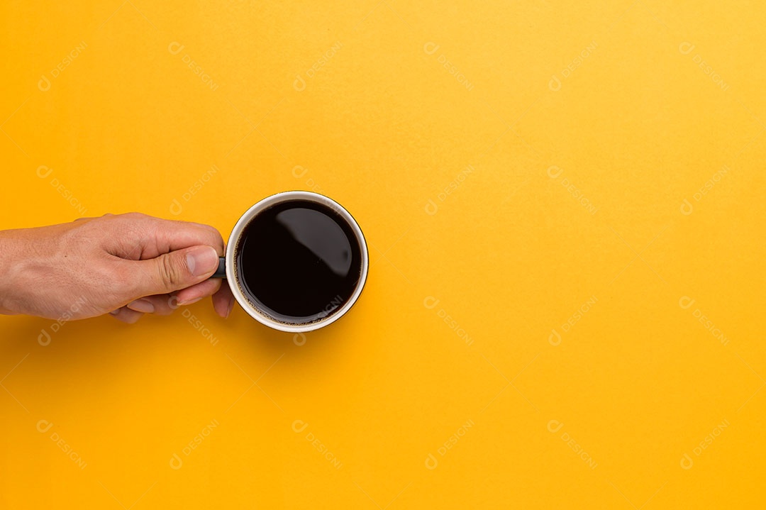 Adoro beber café para aumentar a energia