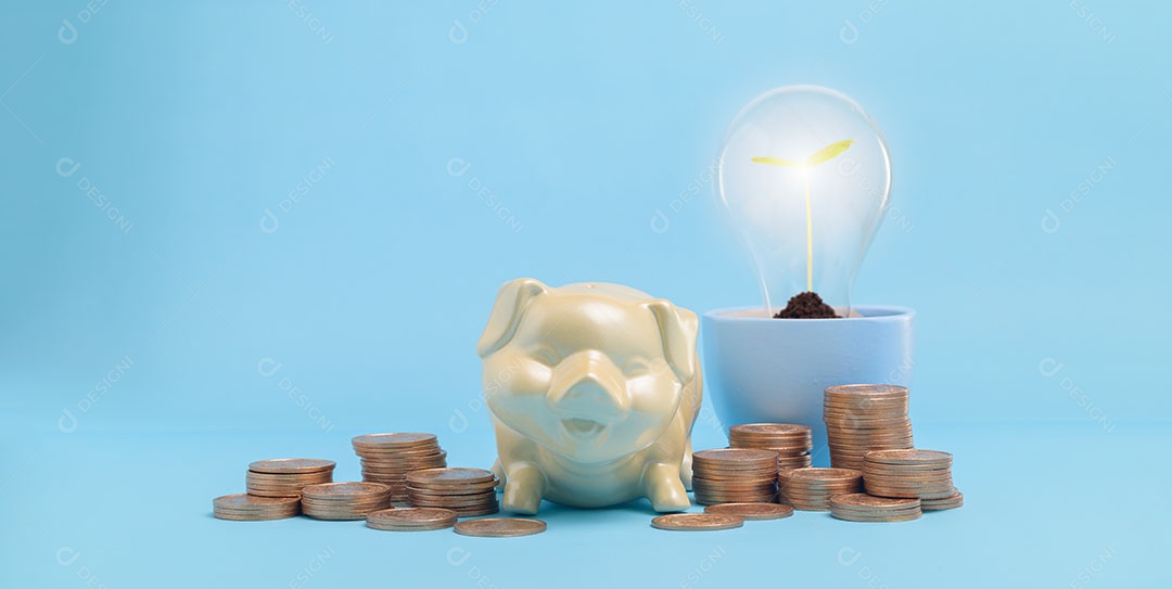 Financiamento de negócios de dinheiro crescente e conceito de investimento de dinheiro empilhado moedas