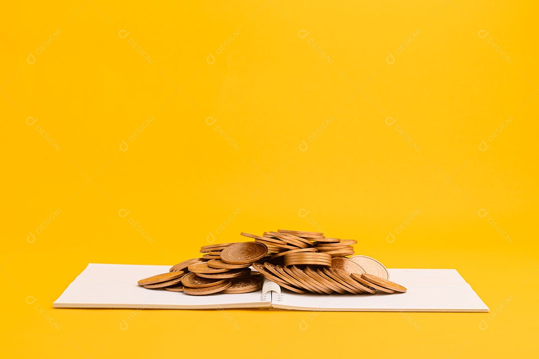 Economizar dinheiro, investir em ações, crescimento financeiro, renda