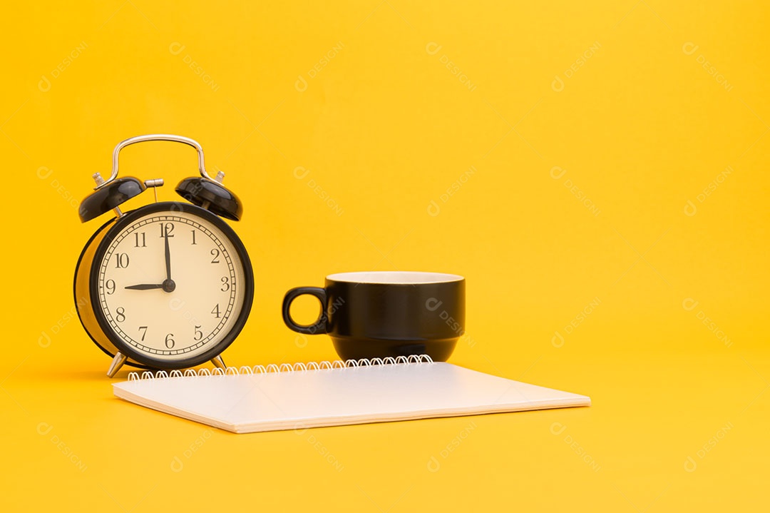 Leia livros para aumentar o conhecimento