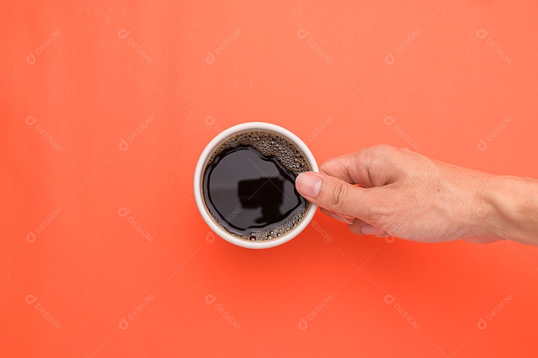 Adoro beber café para aumentar a energia