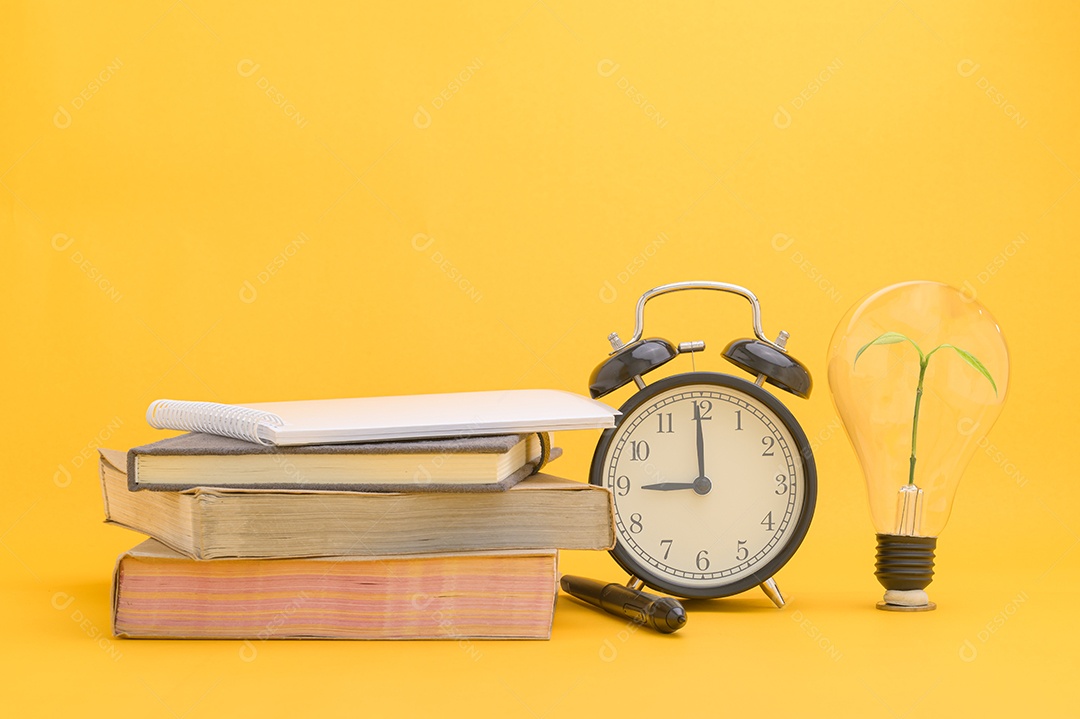 Leia livros para aumentar o conhecimento e as habilidades