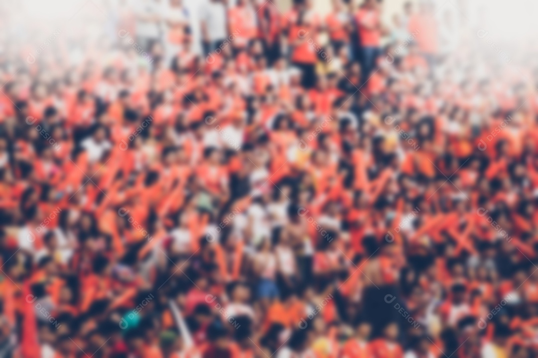 Borrado de fãs de futebol em uma partida e espectadores no estádio de futebol