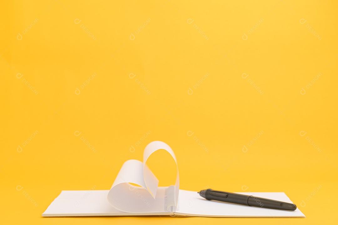 Leia livros para aumentar o conhecimento e as habilidades