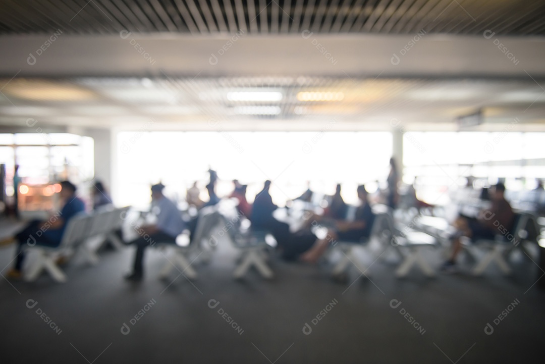 Imagem borrada do estilo de vida na zona de espera da cadeira no aeroporto com