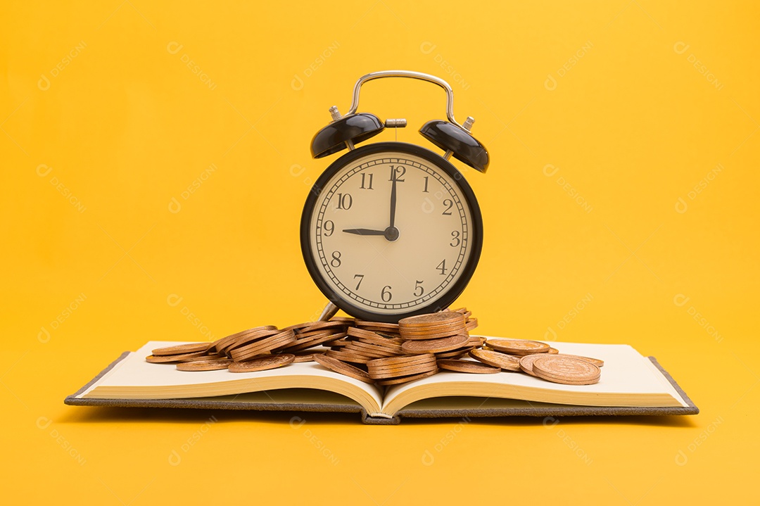 Economizar dinheiro, investir em ações, crescimento financeiro, renda