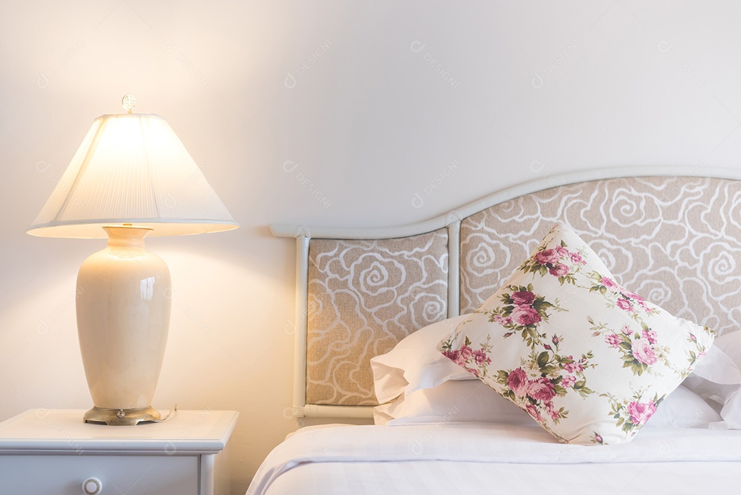 Projeto moderno do quarto com mobília