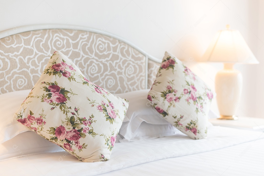 Projeto moderno do quarto com mobília