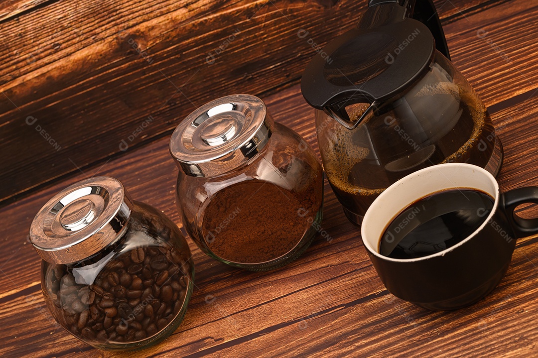 Beba café, dê energia para trabalhar, ler e escrever.