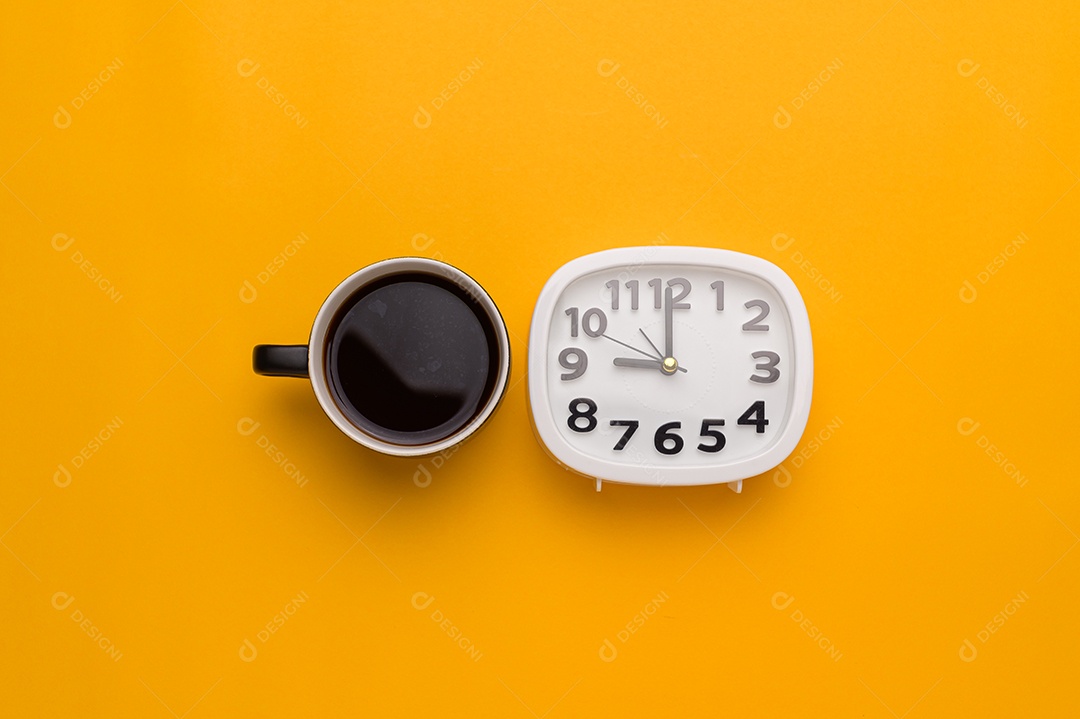 Adoro tomar café para aumentar a energia