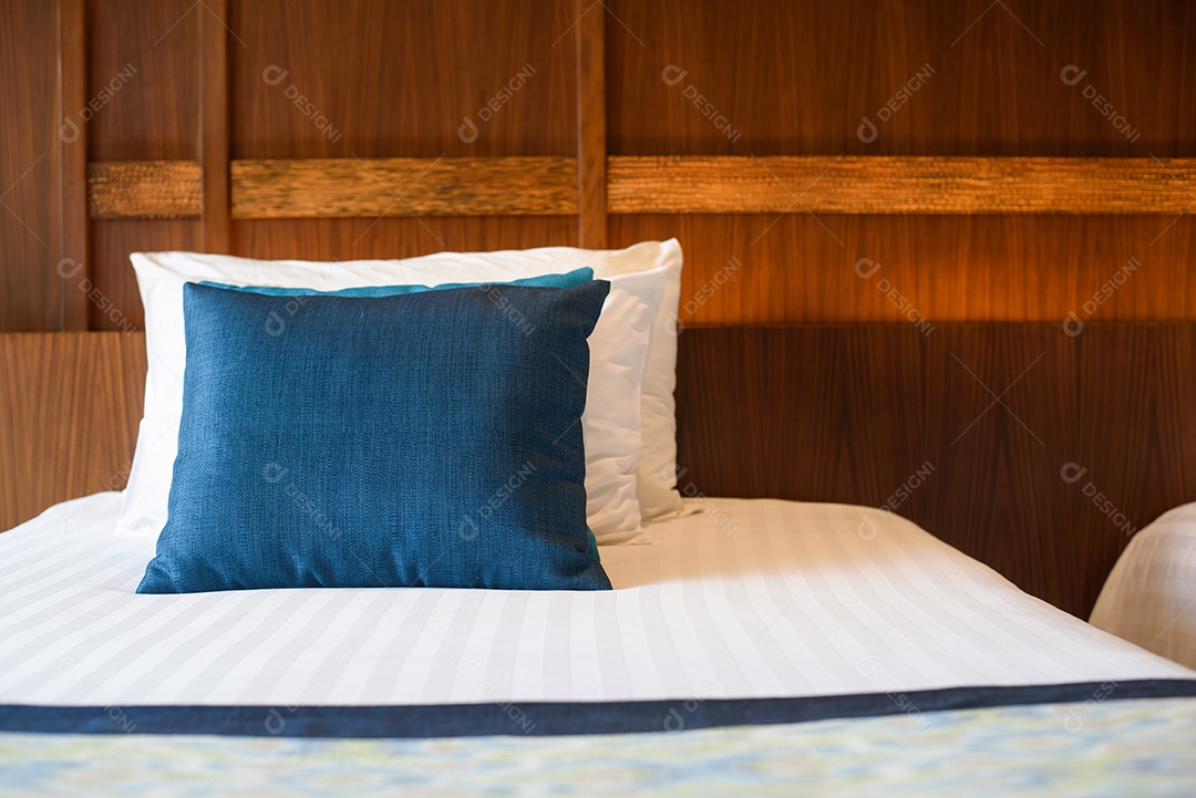 Quarto de hotel abstrato com cama de hotel com espaço